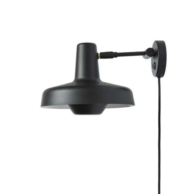 Ruchomy kinkiet Arigato Wall Extra Short w kolorze czarnym