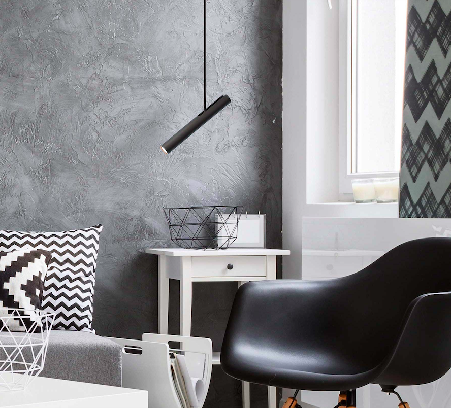 Brązowy, wiszący reflektorek sufitowy Rhoda o smukłej i ruchomej konstrukcji