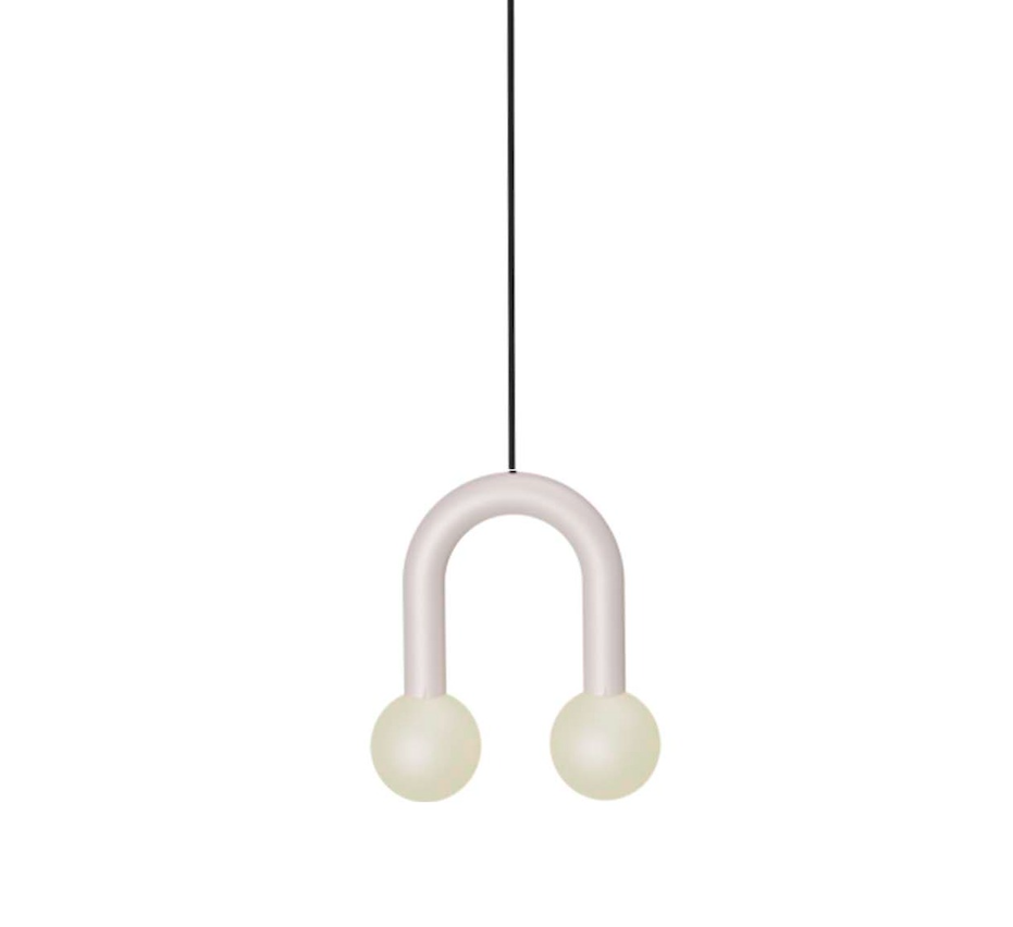 Wisząca lampa wykonana z białych rurek Rigoberta Super Curved