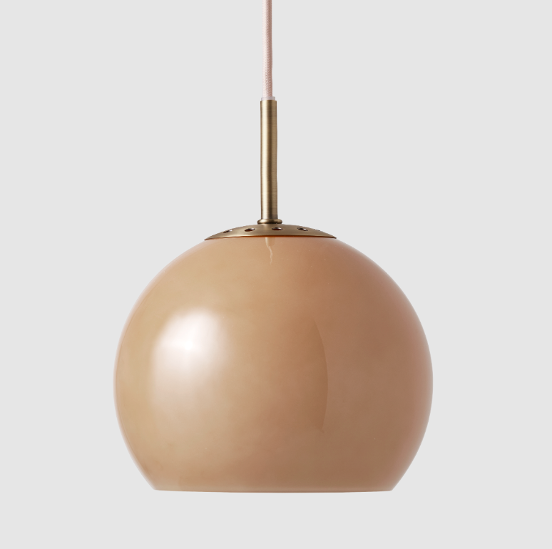 Wisząca lampa ze szkła Ball Glass w kolorze cappuccino