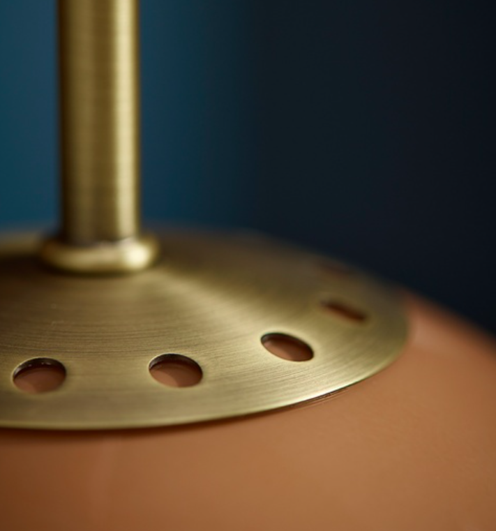 Wisząca lampa ze szkła Ball Glass w kolorze cappuccino