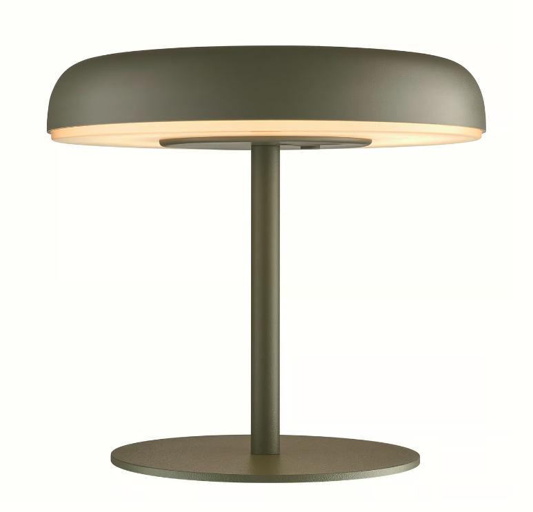 Zielona solarna lampka Elmer na balkon i taras z ładowarką USB i klasą szczelności IP44