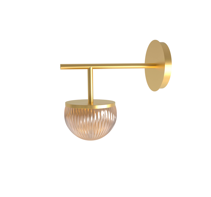 Złoty kinkiet w stylu art deco Roi Arm z bursztynowym kloszem