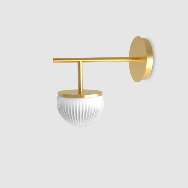 Złoty kinkiet Roi Arm z opalowym kloszem Robin