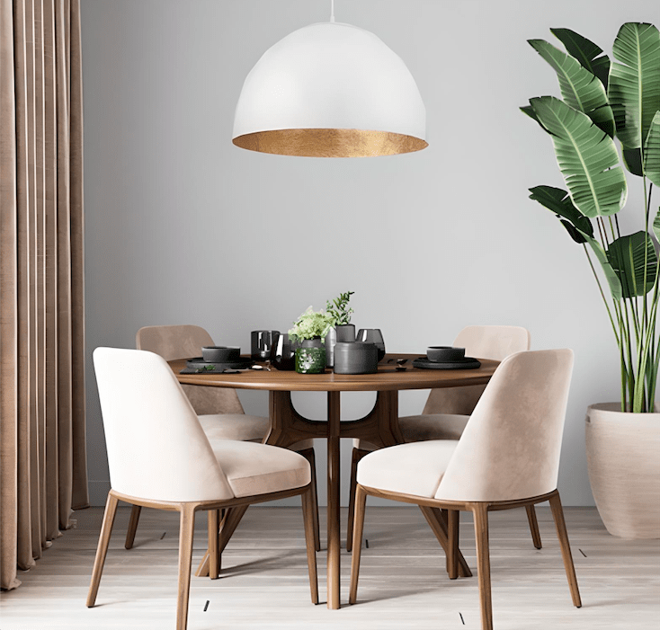 Biała wisząca lampa Fjorska 50 z wnętrzem w złotym odcieniu