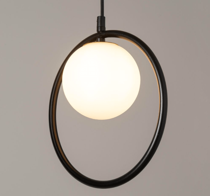 Czarna lampa wisząca z kołem i kulą Aurika - nad stolik