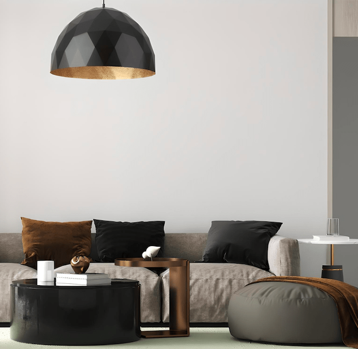 Czarna stylowa lampa wisząca Fjorska 50 z eleganckim złotym wnętrzem