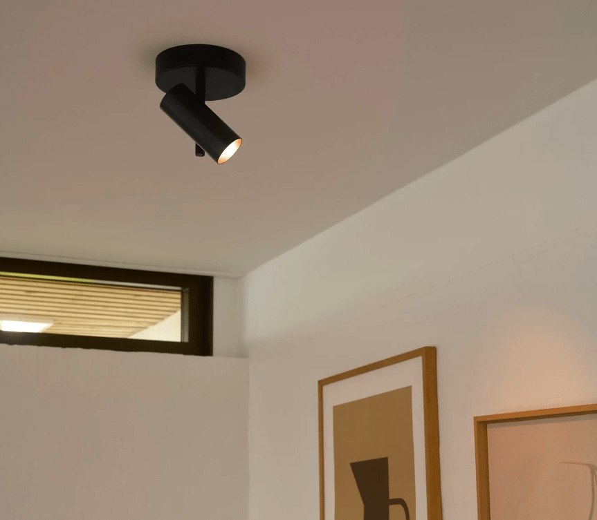 Czarny sufitowy reflektorek Jerome z ruchomą tubą