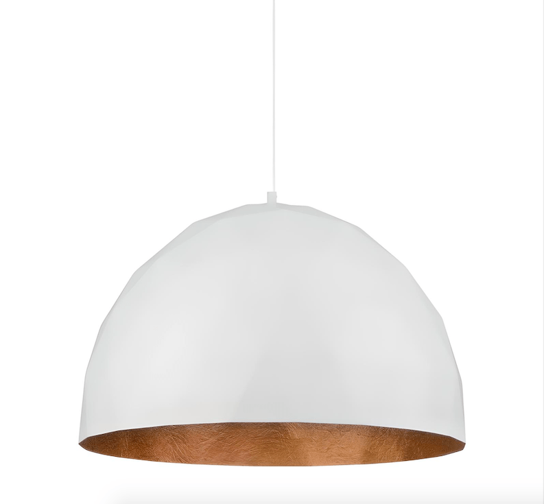 Duża wisząca lampa Fjorska 50 w białym kolorze z miedzianym wnętrzem, idealna nad stół