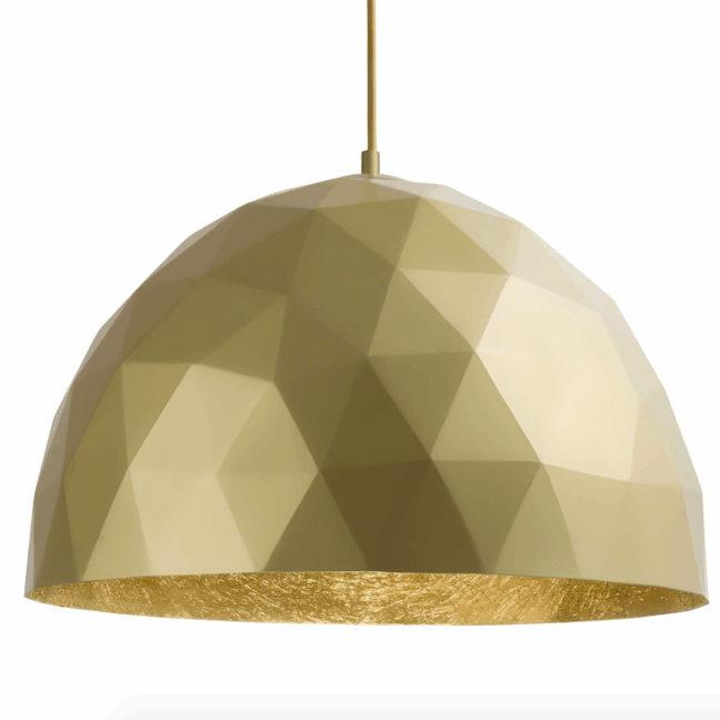 duza-zlota-wiszaca-lampa-fjorska-50-nad-stol