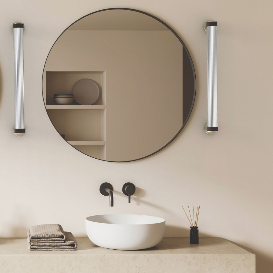 Złoty kinkiet Roseline 56 w podłużnym kształcie Robin IP44 z brązowymi pasami