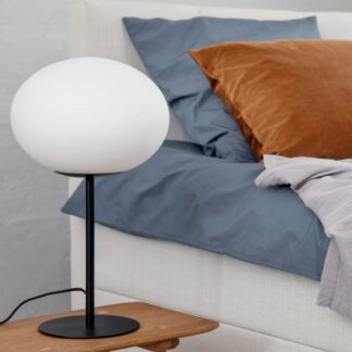 lampa-stolowa-princess-w-ksztalcie-kuli-opalizujaca-biela