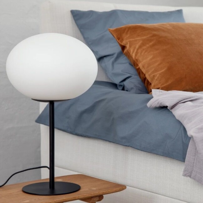 lampa-stolowa-princess-w-ksztalcie-kuli-opalizujaca-biela