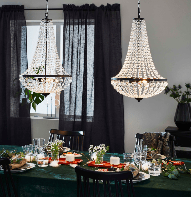 Czarny, elegancki żyrandol Island o średnicy 40 cm z wiszącymi kryształkami