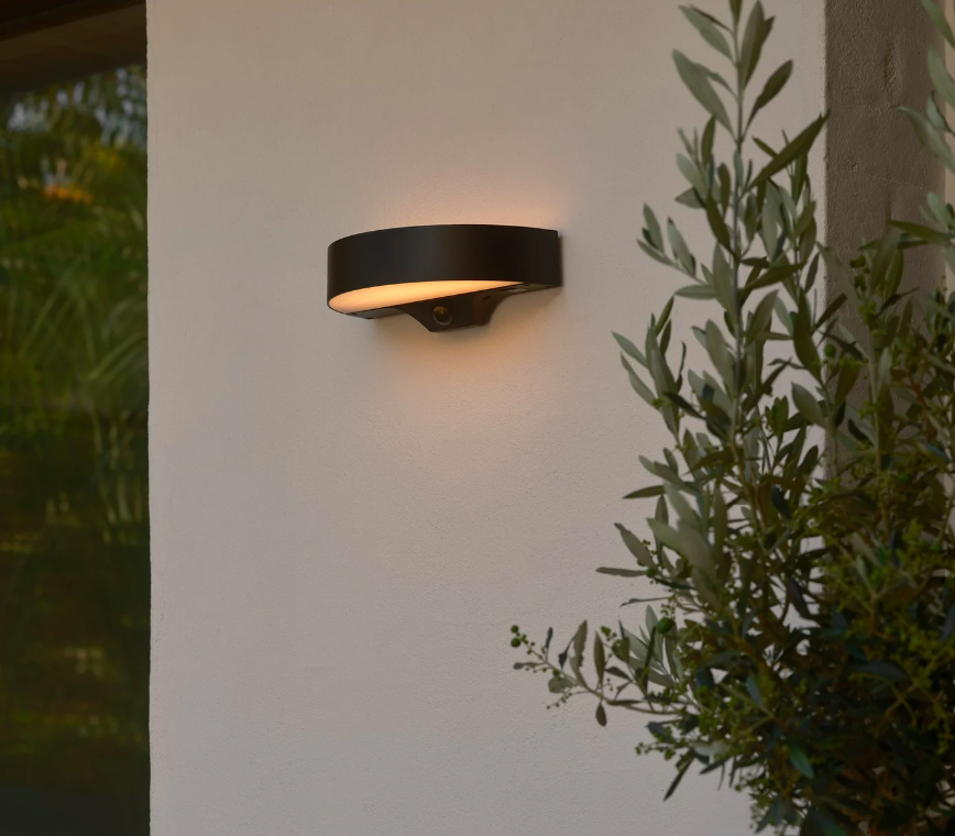 Kinkiet solarny Monay Round z czujnikiem ruchu, odporność IP44