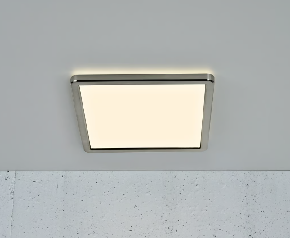 Kwadratowy srebrny plafon Oja Square LED z funkcją ściemniania za pomocą włącznika światła