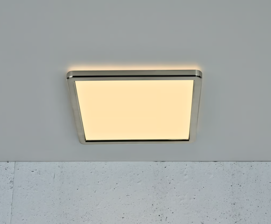 Kwadratowy srebrny plafon Oja Square LED z funkcją ściemniania za pomocą włącznika światła