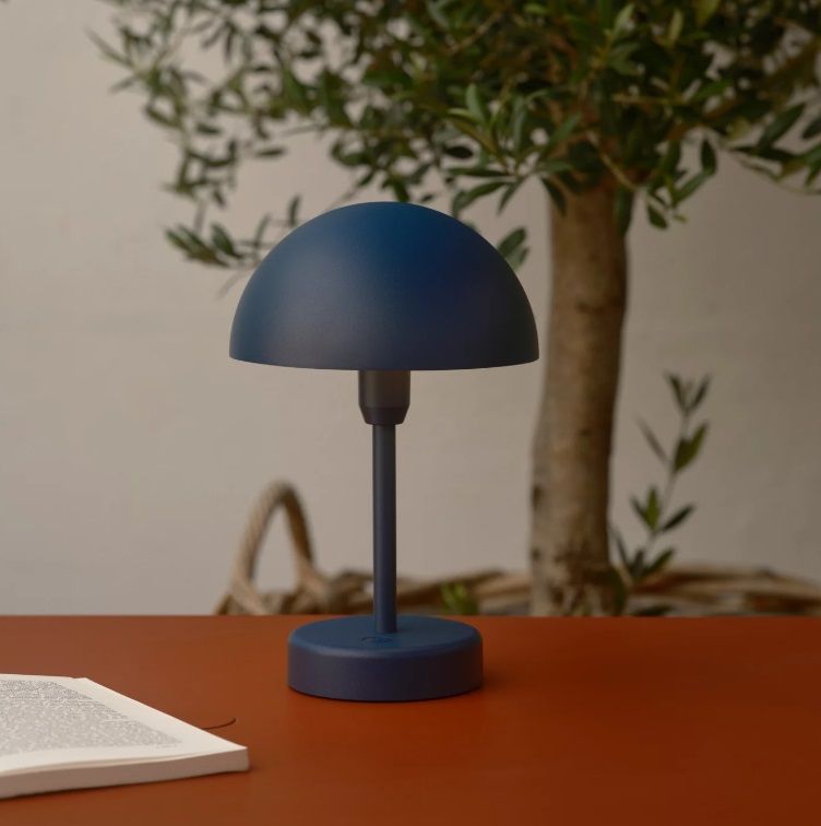 Niebieska lampka Ellen To-Go - na baterie