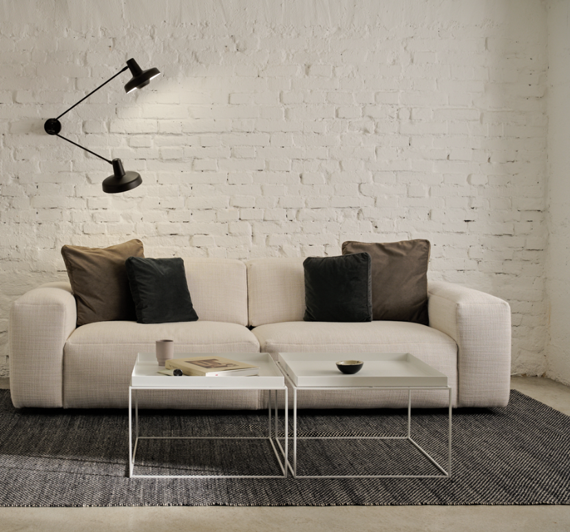 Skandynawski podwójny kinkiet Arigato Palace z dwoma regulowanymi ramionami