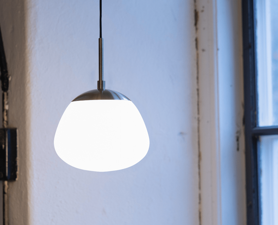 Stylowa lampa wisząca Rise 18 w odcieniu antycznego złota