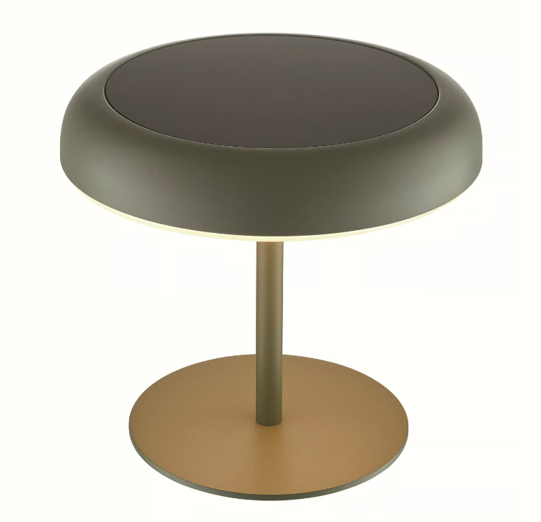 Zielona solarna lampka Elmer na balkon i taras z ładowarką USB i klasą szczelności IP44