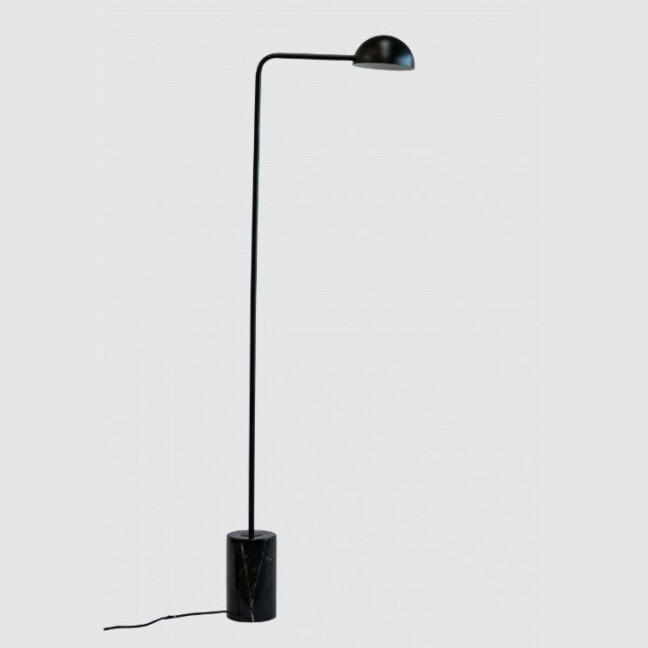nowoczesna-czarna-lampa-podlogowa-z-marmurowymi-elementami