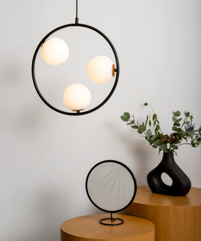 Ozdobna lampa wisząca Aurika 2 - koło z dwoma kulami