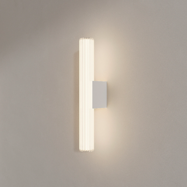 Kinkiet łazienkowy Linea LED IP44 biały – szklana lampa ścienna 45 cm