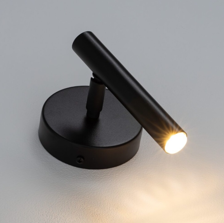 Smukły, czarny kinkiet punktowy Filora z ruchomą tubą