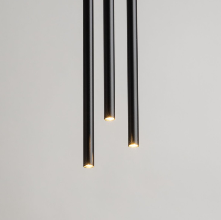 Czarna, wisząca lampa Filora z trzema punktami światła