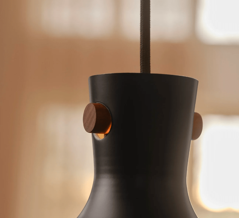 Czarna wisząca lampa Dorina 45 w stylu japandi – stożkowy kształt