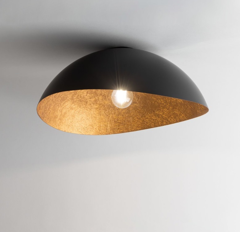 Nowoczesny plafon Velaris w kolorze czarno-miedzianym o średnicy 33 cm od Ardant Studio