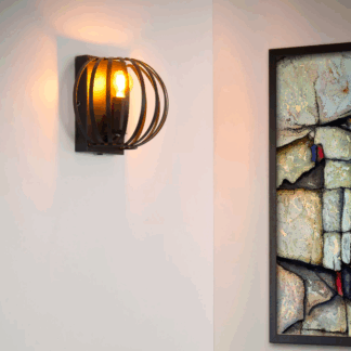 Kinkiet Manuela w kolorze czarnym do salonu z dekoracyjnym efektem świetlnym