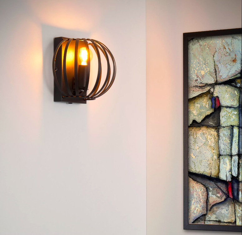 Kinkiet Manuela w kolorze czarnym do salonu z dekoracyjnym efektem świetlnym