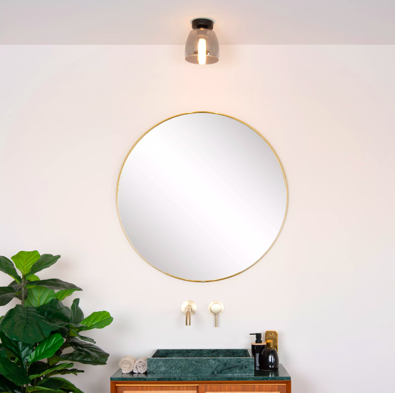 Plafon Tyler w kolorze czarnym z szarym szkłem i klasą szczelności IP44