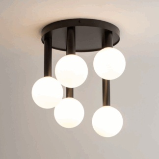 Stylowy czarny plafon Brassia 5 z mlecznymi kulami