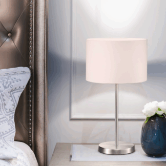 Elegancka biało-srebrna lampka nocna z klasycznym abażurem Hotel