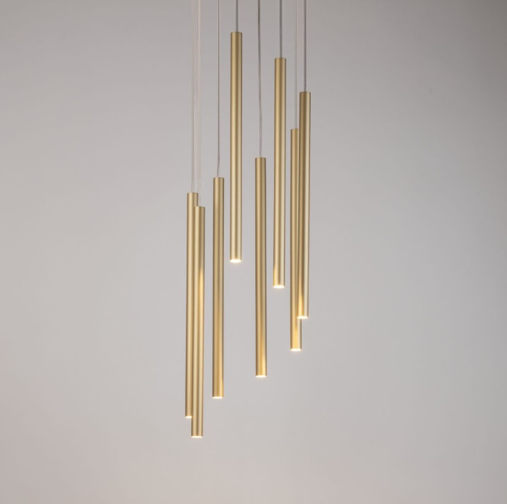 Złota lampa sufitowa Filora 8 z wiszącymi tubami