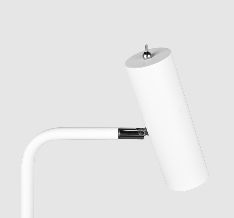 Stylowa biała lampa podłogowa Marley w kształcie tuby