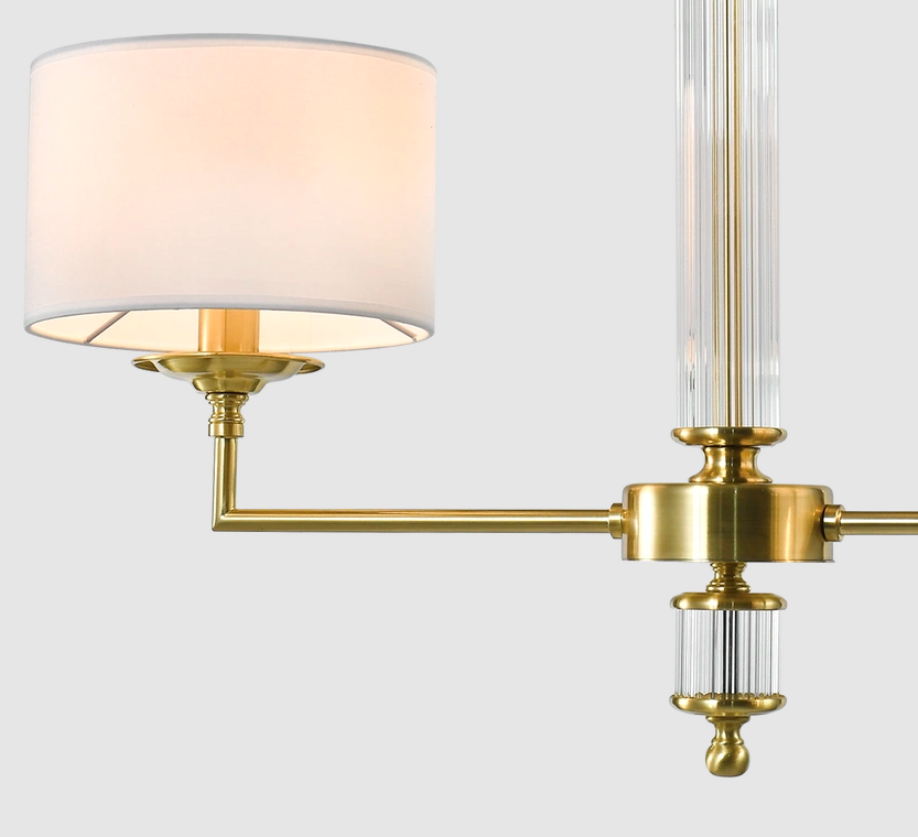 Złoty żyrandol Sutton 2 z podwójnymi białymi abażurami do sypialni