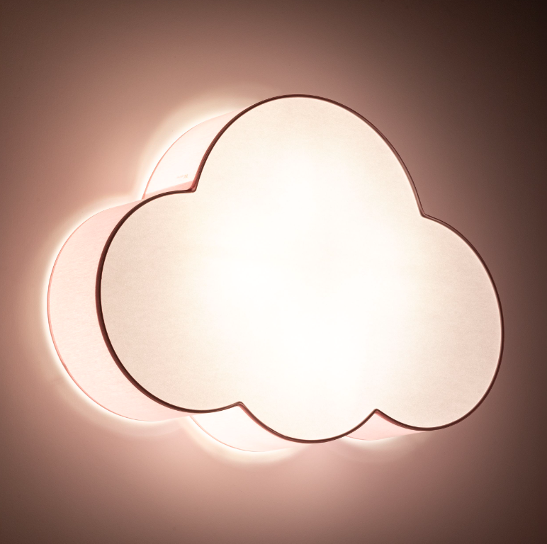 Różowa sufitowa lampa Cloud 4 w kształcie chmurki idealna do pokoju dziewczynki