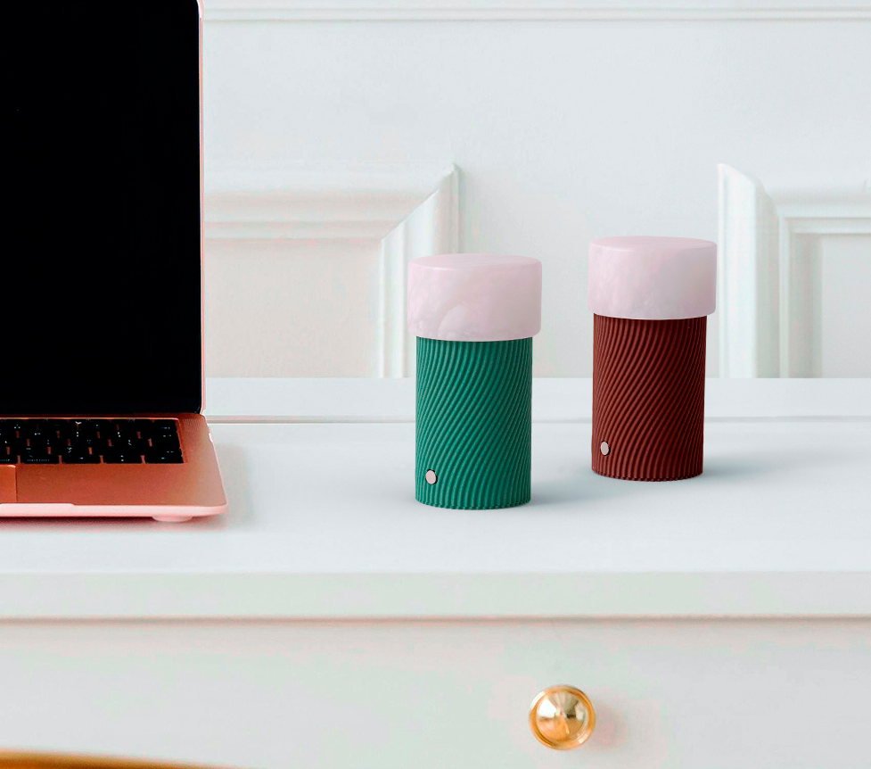 Brązowa przenośna lampka Rizzo Cork z alabastrowym kloszem na baterię USB