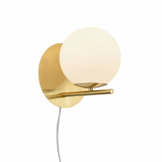 Złoty kinkiet Pure Trio z białą szklaną kulą