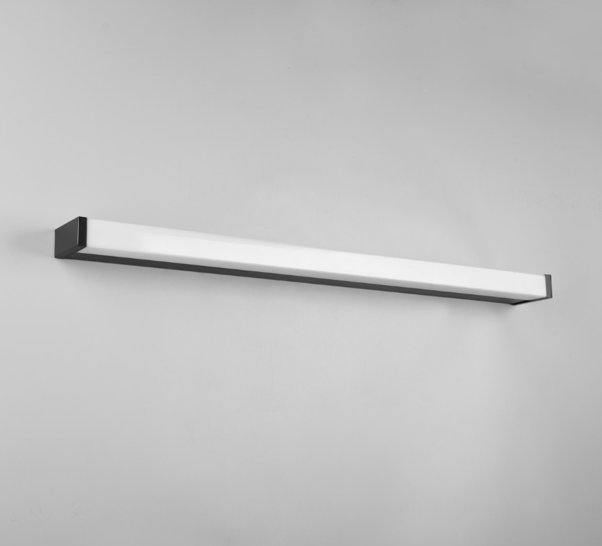 Czarny kinkiet łazienkowy Fabio LED o długości 80 cm i klasie szczelności IP44