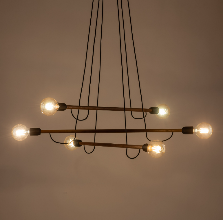 Drewniana lampa sufitowa Helix Wood 6 – idealna do wnętrz w stylu loft i industrialnym