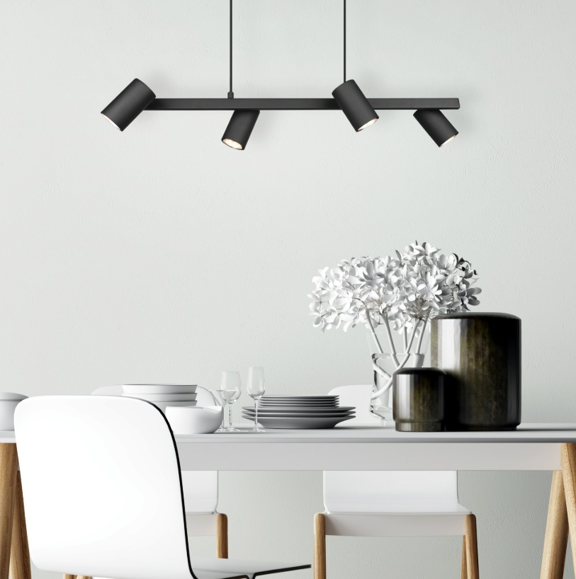 Podłużna wisząca lampa Marley 4 z czarnymi reflektorami