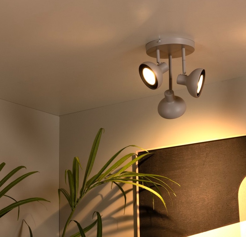 Lampa sufitowa Sensas 3 w kolorze beżowym z reflektorami