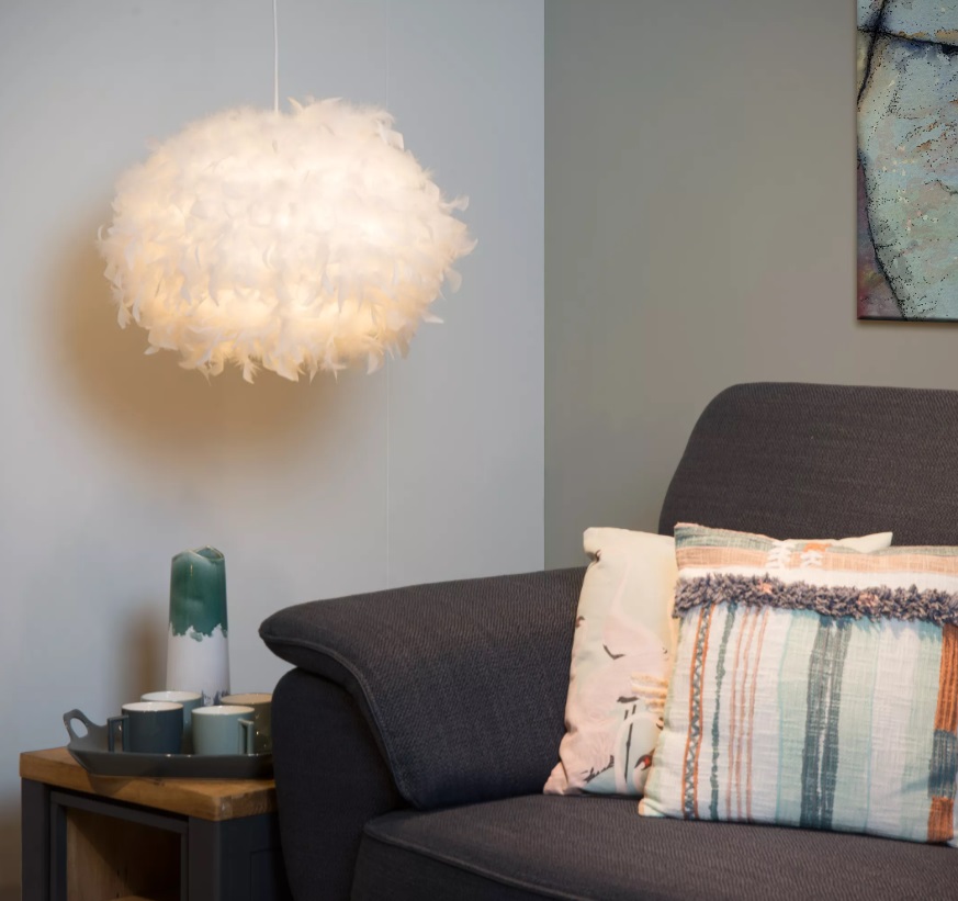 Wisząca lampa Goosy 50 z białym pierzastym abażurem z bawełny