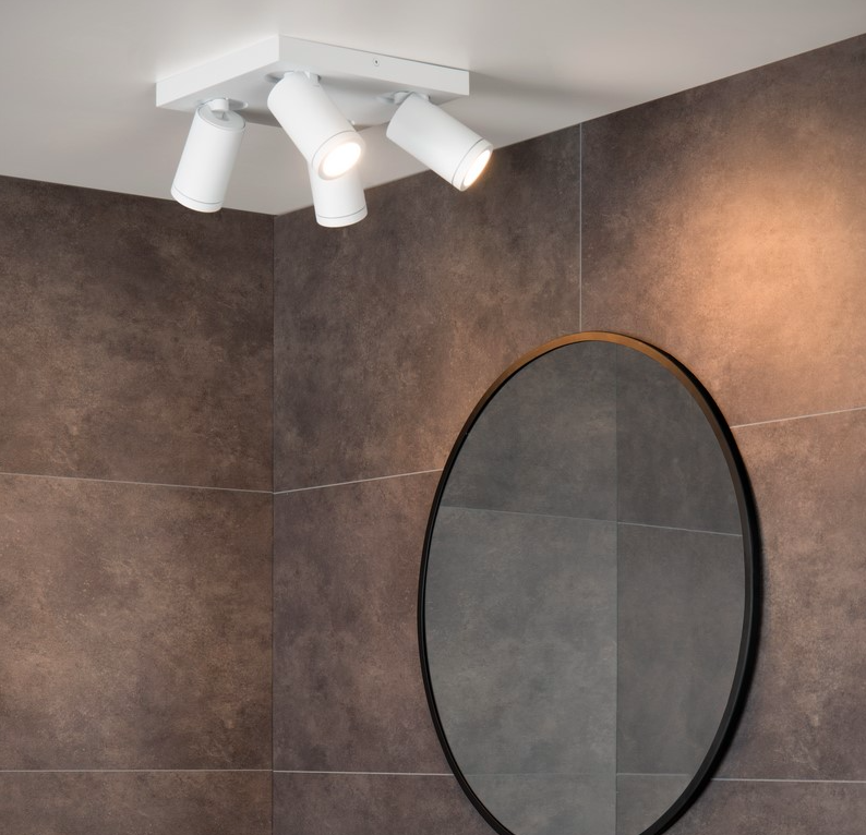 Żyrandol łazienkowy Taylor 4 w kolorze białym z klasą szczelności IP44