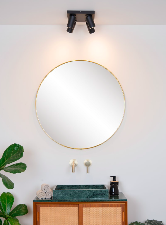 Nowoczesny czarny plafon łazienkowy Taylor 4 z klasą szczelności IP44